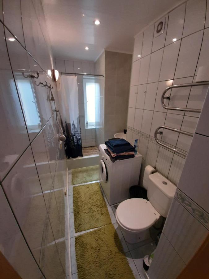 Cosy Park Apartment, Free Parking, Self-Check-In ไคลเพดา ภายนอก รูปภาพ