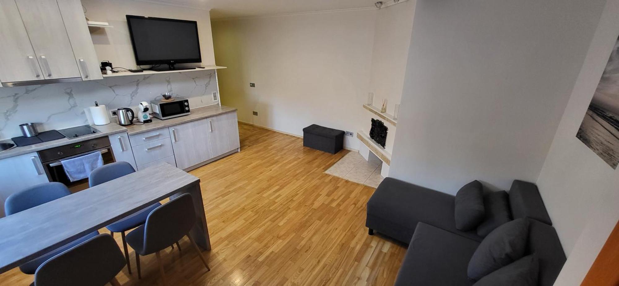 Cosy Park Apartment, Free Parking, Self-Check-In ไคลเพดา ภายนอก รูปภาพ